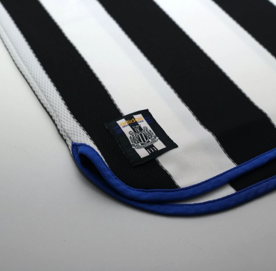 Newcastle United 2002 Retro Home Shirt – Shearer #9