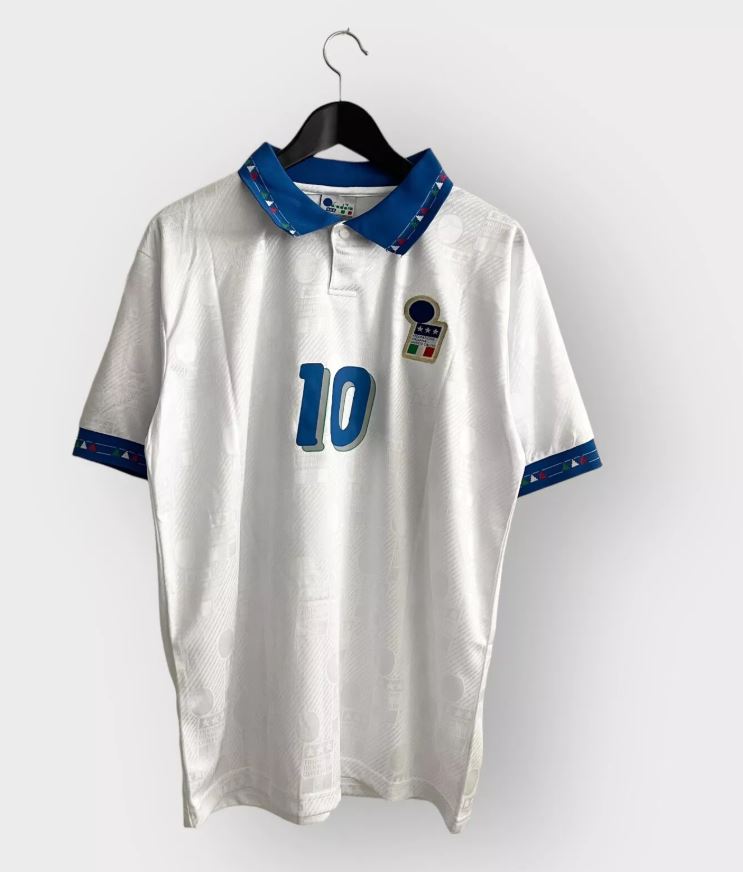 Italy 1994 World Cup Away Football Shirt | #10 Roberto Baggio