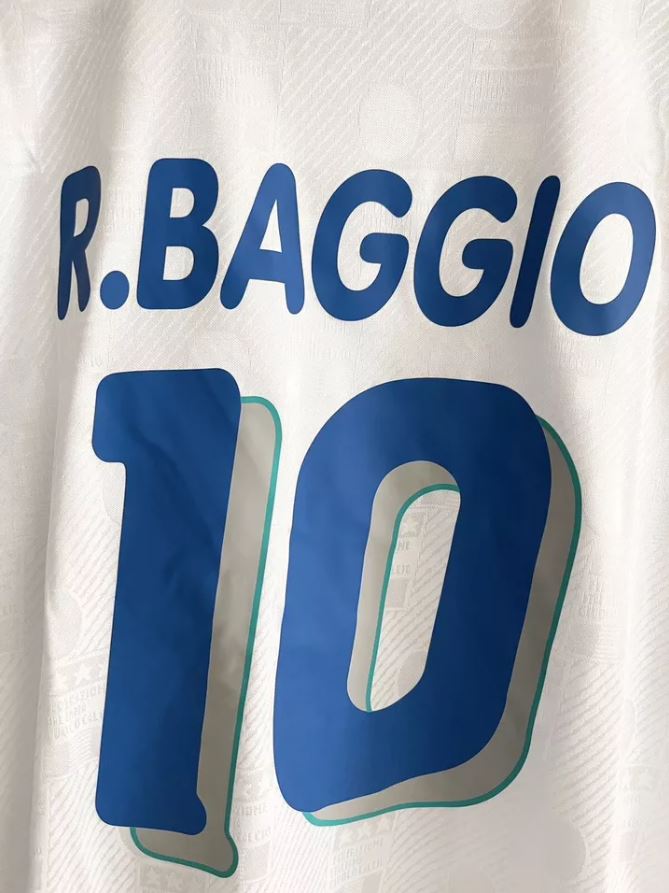 Italy 1994 World Cup Away Football Shirt | #10 Roberto Baggio