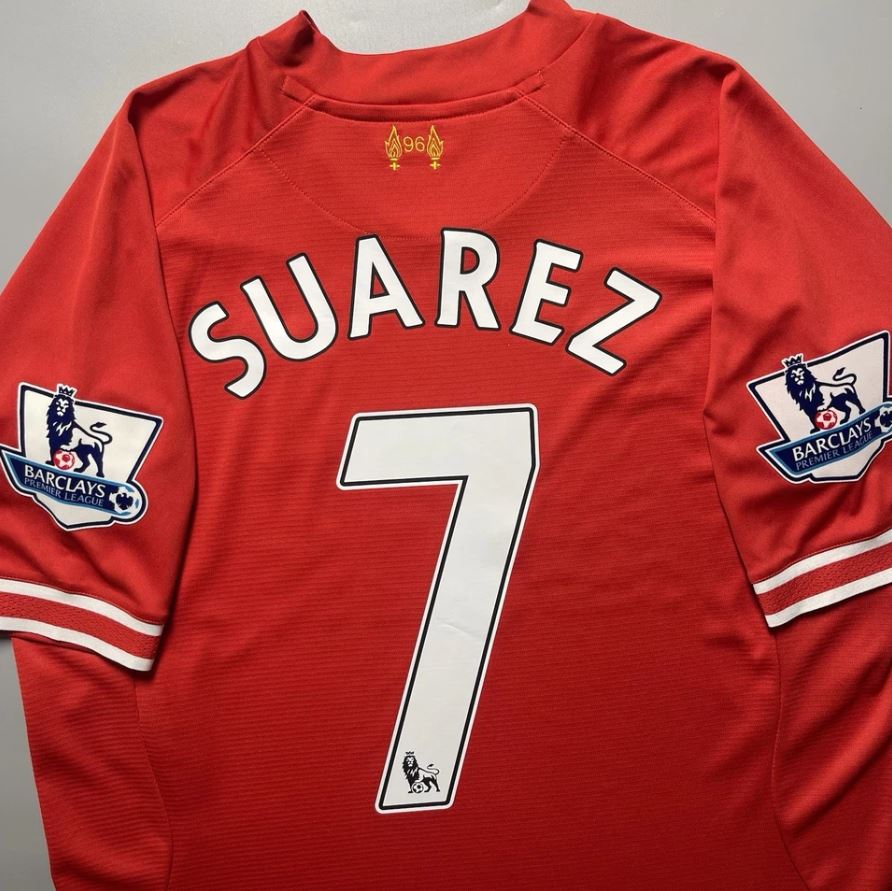 Liverpool 2013/14 Home – Luis Suárez #7 Warrior Era Retro Shirt