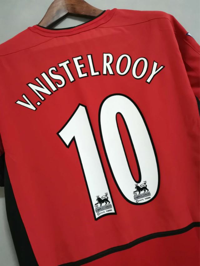 Manchester United 2004 Home Football Shirt #10 van Nistelrooy