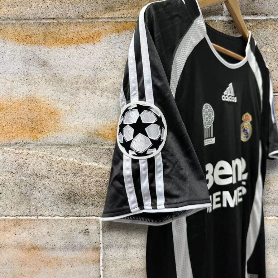 Real Madrid 2006/07 UCL Retro Football Shirt β Zidane #5 Black UCL Edition