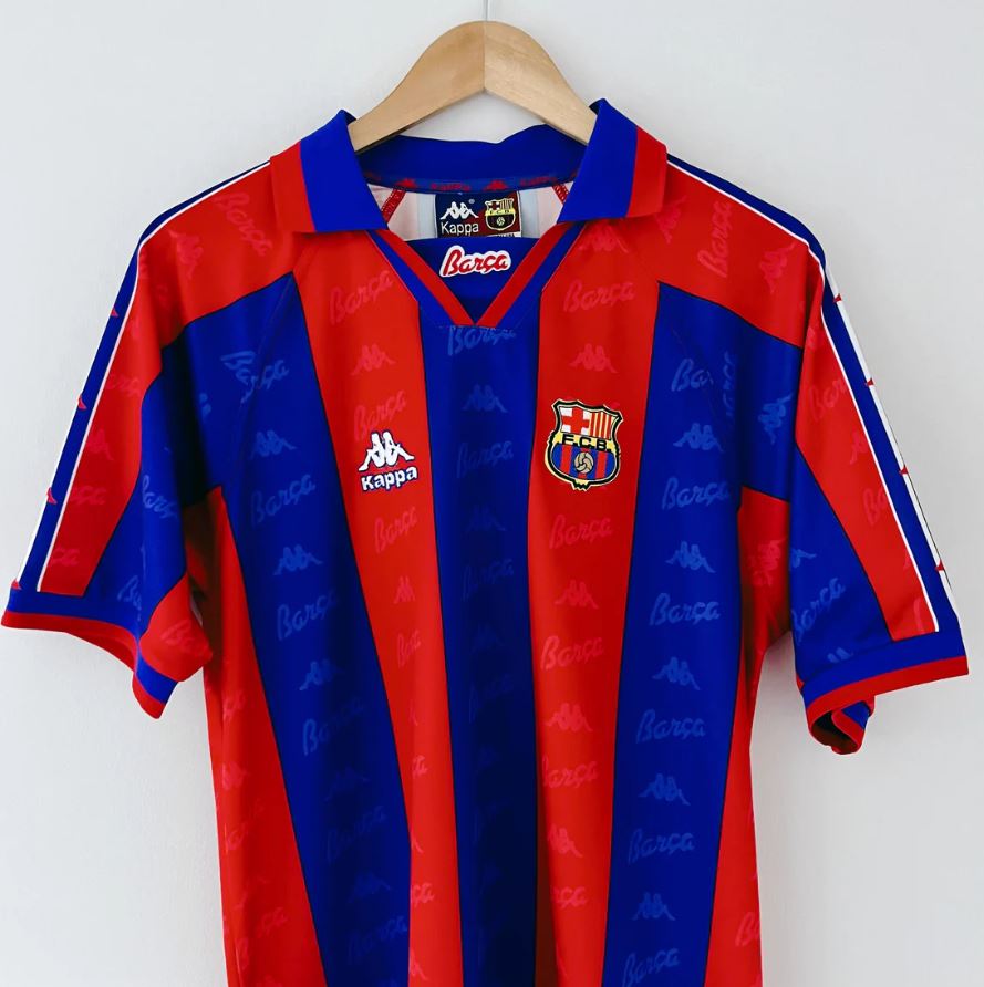 Ronaldo #9 Retro Barça Football Shirt – 1996/97 Home Kit Tribute