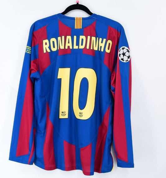 2005/06 FC Barcelona Ronaldinho #10 – UCL Final Retro football shirt