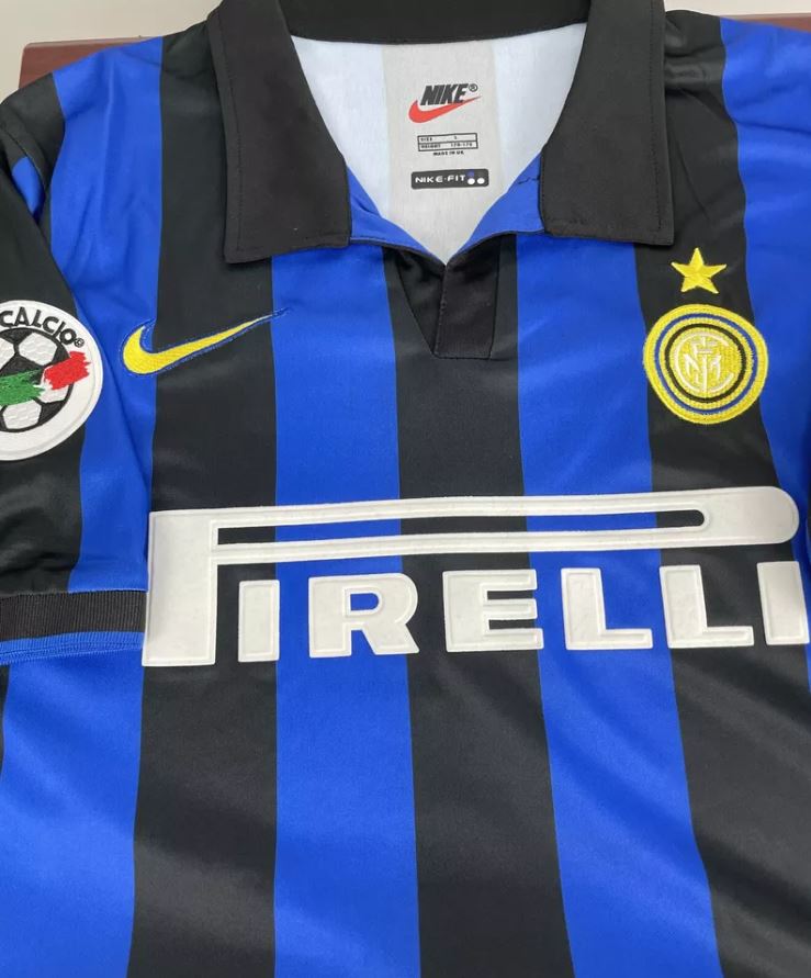 Inter Milan 1997/98 Retro Home Football Shirt #9 Ronaldo