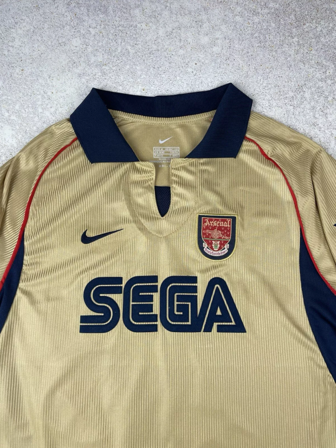 Vintage Arsenal 1999/2000 Home Shirt